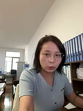 Snapshot of lisha521 chatting on 06-11-26, 02:11 lisha521 online show from 06-11-26, 02:11