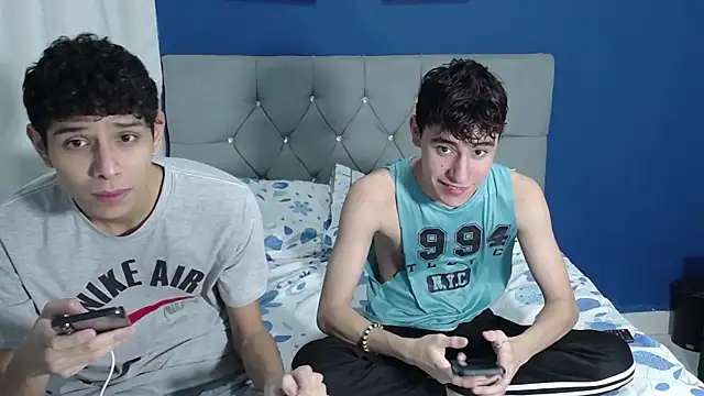Thiago And Gael online show from 07-12-26, 12:45