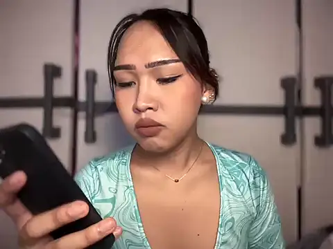 lady clea143 online show from 04-18-26, 03:10