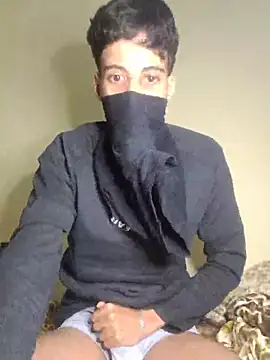 Snapshot of arabic_boy_hot chatting on 04-18-26, 06:45 arabic boy hot online show from 04-18-26, 06:45