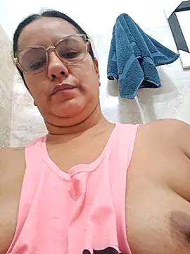 Snapshot of Samanta-42 chatting on 07-05-26, 12:23 Samanta-42 online show from 07-05-26, 12:23