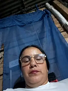 Snapshot of Samanta-42 chatting on 07-06-26, 02:52 Samanta-42 online show from 07-06-26, 02:52