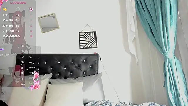 Snapshot of Sweett-Maria chatting on 04-23-26, 06:43 Sweett-Maria online show from 04-23-26, 06:43