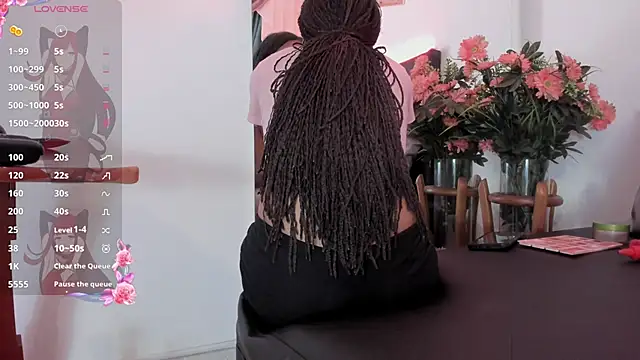 Snapshot of Sweett-Maria chatting on 05-21-26, 06:37 Sweett-Maria online show from 05-21-26, 06:37