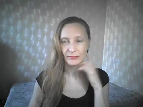 LunaBelle8 online show from 05-04-26, 04:14