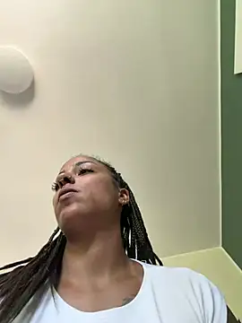 Snapshot of SweetPetiteNoir chatting on 07-10-26, 09:56 SweetPetiteNoir online show from 07-10-26, 09:56