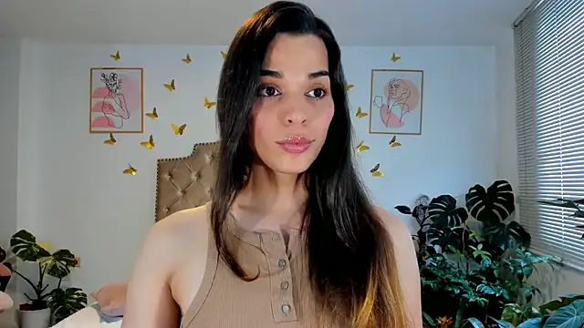 Snapshot of bella_grego chatting on 06-08-26, 07:14 bella grego online show from 06-08-26, 07:14