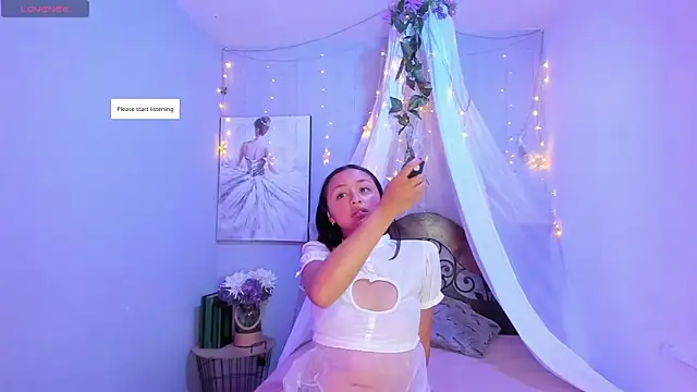 Snapshot of thalia_ecos chatting on 04-19-26, 04:28 thalia ecos online show from 04-19-26, 04:28
