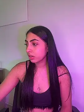 Snapshot of Lily_Rush chatting on 04-18-26, 12:20 Lily Rush online show from 04-18-26, 12:20