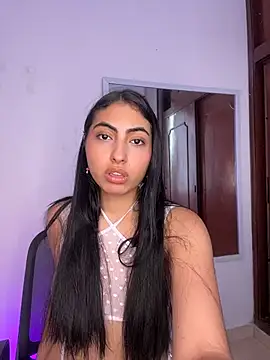 Snapshot of Lily_Rush chatting on 04-25-26, 12:30 Lily Rush online show from 04-25-26, 12:30