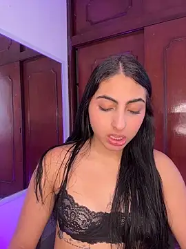 Snapshot of Lily_Rush chatting on 04-29-26, 12:09 Lily Rush online show from 04-29-26, 12:09