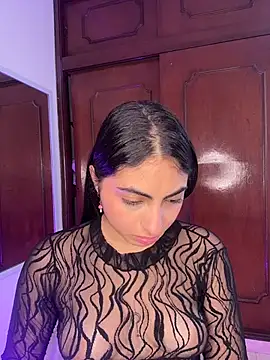 Snapshot of Lily_Rush chatting on 05-05-26, 12:02 Lily Rush online show from 05-05-26, 12:02