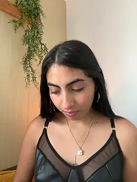 Snapshot of Lily_Rush chatting on 05-26-26, 12:01 Lily Rush online show from 05-26-26, 12:01