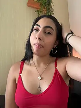 Snapshot of Lily_Rush chatting on 05-31-26, 12:01 Lily Rush online show from 05-31-26, 12:01