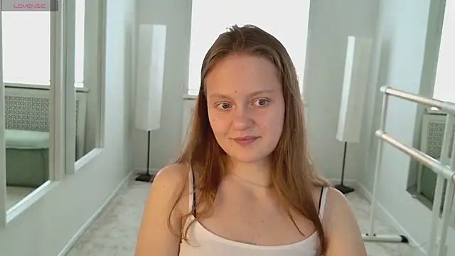 Snapshot of French_Fry chatting on 06-29-26, 03:12 French Fry online show from 06-29-26, 03:12