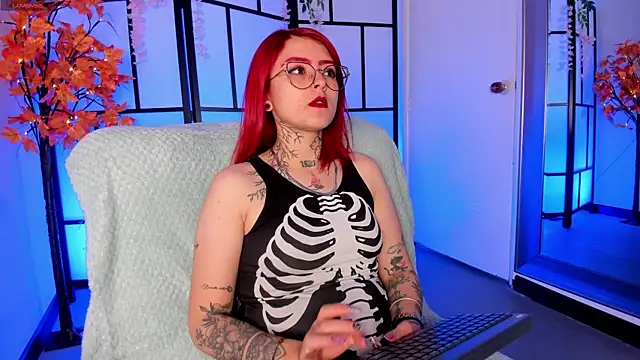 Snapshot of zara_rouxx_ chatting on 06-01-26, 12:51 zara rouxx online show from 06-01-26, 12:51