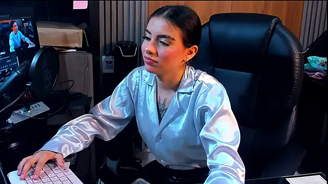 isabella hv online show from 06-03-26, 08:03