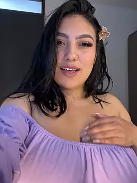 Snapshot of Gala_Goddess chatting on 05-19-26, 01:17 Gala Goddess online show from 05-19-26, 01:17