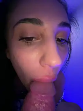 Briana bri11 online show from 04-21-26, 04:19