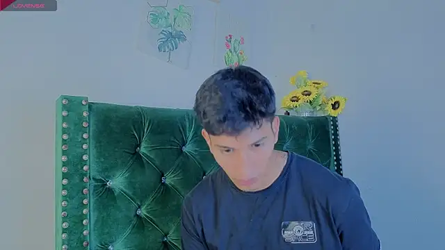 Snapshot of Zayn_Moretti chatting on 06-23-26, 07:56 Zayn Moretti online show from 06-23-26, 07:56