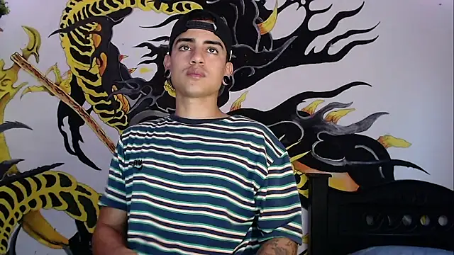 Kizameee  online show from 06-12-26, 06:40