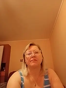 I amVeronicle online show from 06-19-26, 10:30