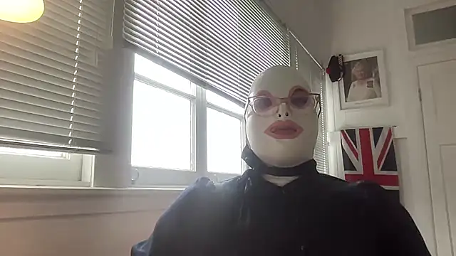 Paramariborubber online show from 05-28-26, 01:47
