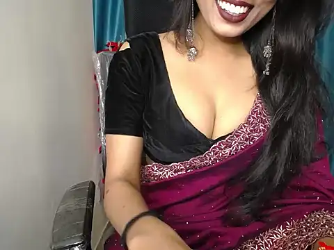 Naughtyy Ranii01 online show from 04-19-26, 06:43