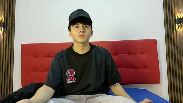 LunayDream online show from 04-30-26, 11:16