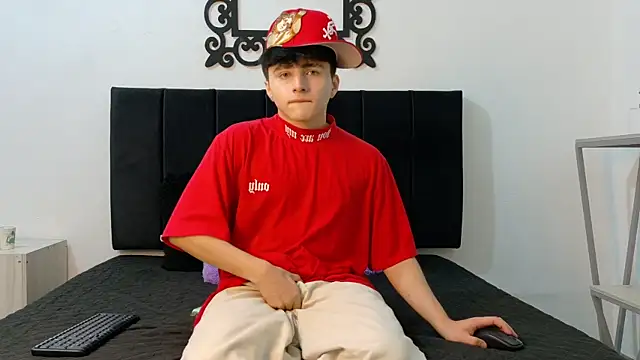 LunayDream online show from 06-30-26, 11:55