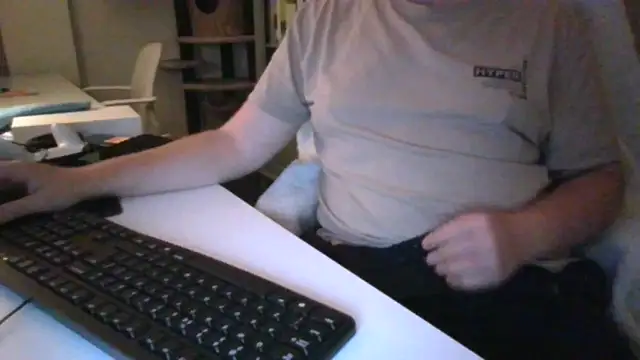 richard9718 online show from 05-09-26, 10:37
