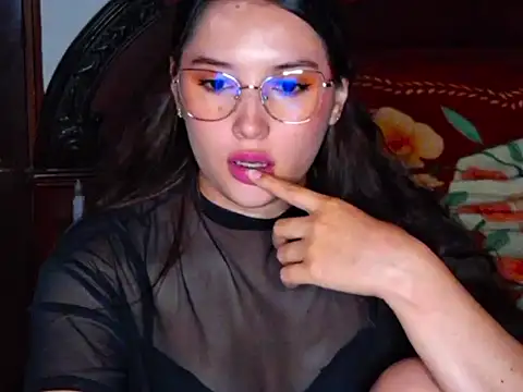 Snapshot of alara-estrella chatting on 05-24-26, 02:49 alara-estrella online show from 05-24-26, 02:49