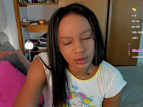 Snapshot of nia_brown chatting on 05-13-26, 04:32 nia brown online show from 05-13-26, 04:32