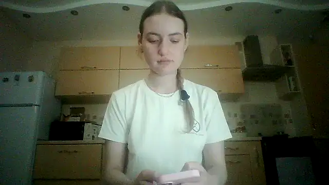 Snapshot of Lisanta chatting on 07-02-26, 08:15 Lisanta online show from 07-02-26, 08:15