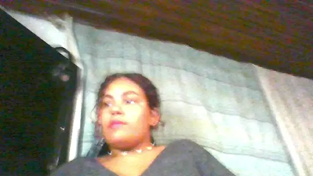 Snapshot of ashly_lonsoon chatting on 04-28-26, 01:15 ashly lonsoon online show from 04-28-26, 01:15