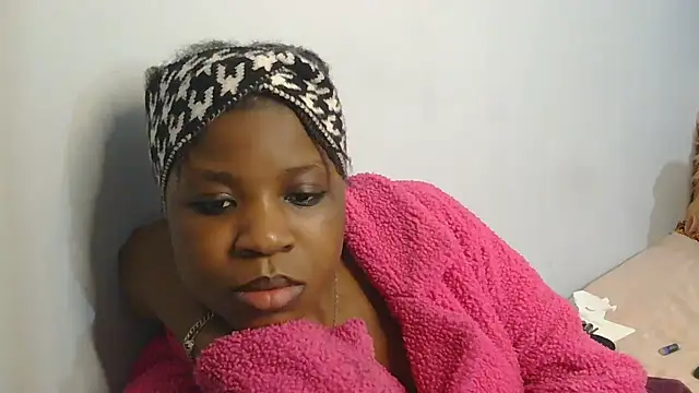 Snapshot of julianaa19 chatting on 07-17-26, 05:29 julianaa19 online show from 07-17-26, 05:29