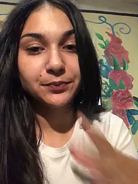 Snapshot of amira1348 chatting on 06-08-26, 08:04 amira1348 online show from 06-08-26, 08:04