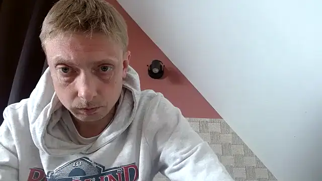 Snapshot of french59121 chatting on 05-13-26, 03:20 french59121 online show from 05-13-26, 03:20