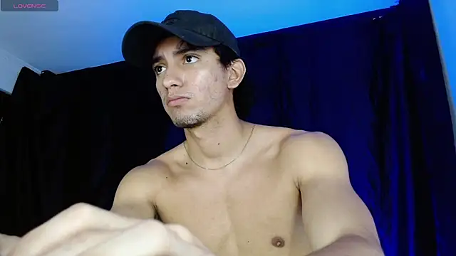 Snapshot of dante_18cm_ chatting on 05-15-26, 11:45 dante 18cm online show from 05-15-26, 11:45