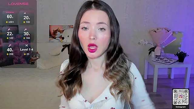 LinnLove online show from 06-03-26, 07:00