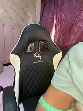 Angela Start online show from 04-23-26, 08:22