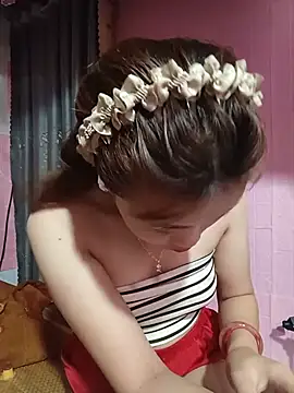 Snapshot of Ly-sexyy chatting on 06-17-26, 10:32 Ly-sexyy online show from 06-17-26, 10:32