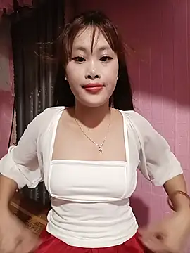 Snapshot of Ly-sexyy chatting on 06-23-26, 11:30 Ly-sexyy online show from 06-23-26, 11:30