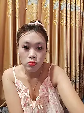 Snapshot of Ly-sexyy chatting on 07-13-26, 06:05 Ly-sexyy online show from 07-13-26, 06:05
