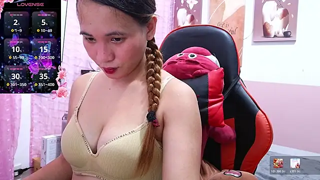 Snapshot of squirtlove1 chatting on 06-05-26, 05:47 squirtlove1 online show from 06-05-26, 05:47