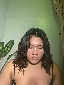 Snapshot of YourBaby_Eva chatting on 07-03-26, 02:56 YourBaby Eva online show from 07-03-26, 02:56