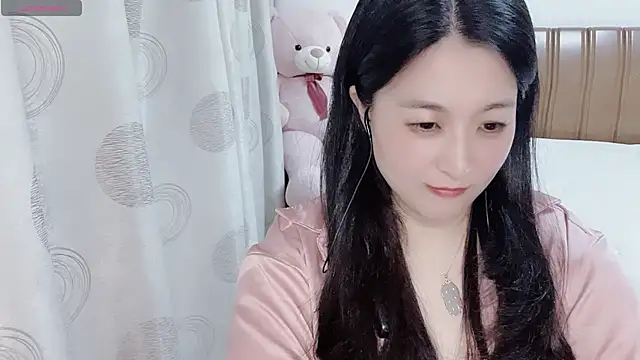 Snapshot of D-Misslu chatting on 06-20-26, 02:42 D-Misslu online show from 06-20-26, 02:42