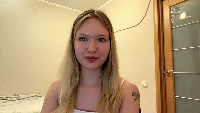 Snapshot of HoneyBlink chatting on 05-02-26, 03:17 HoneyBlink online show from 05-02-26, 03:17