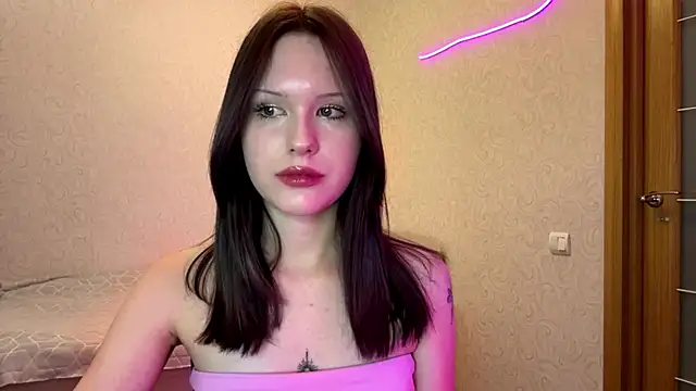 Snapshot of HoneyBlink chatting on 05-12-26, 02:14 HoneyBlink online show from 05-12-26, 02:14