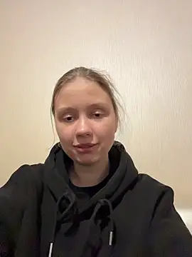 StaceyCross  online show from 04-21-26, 08:34